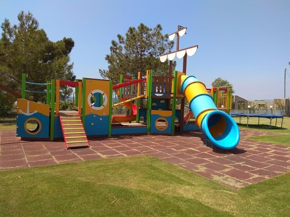 Vosporos Hotel Komotini Esterno foto