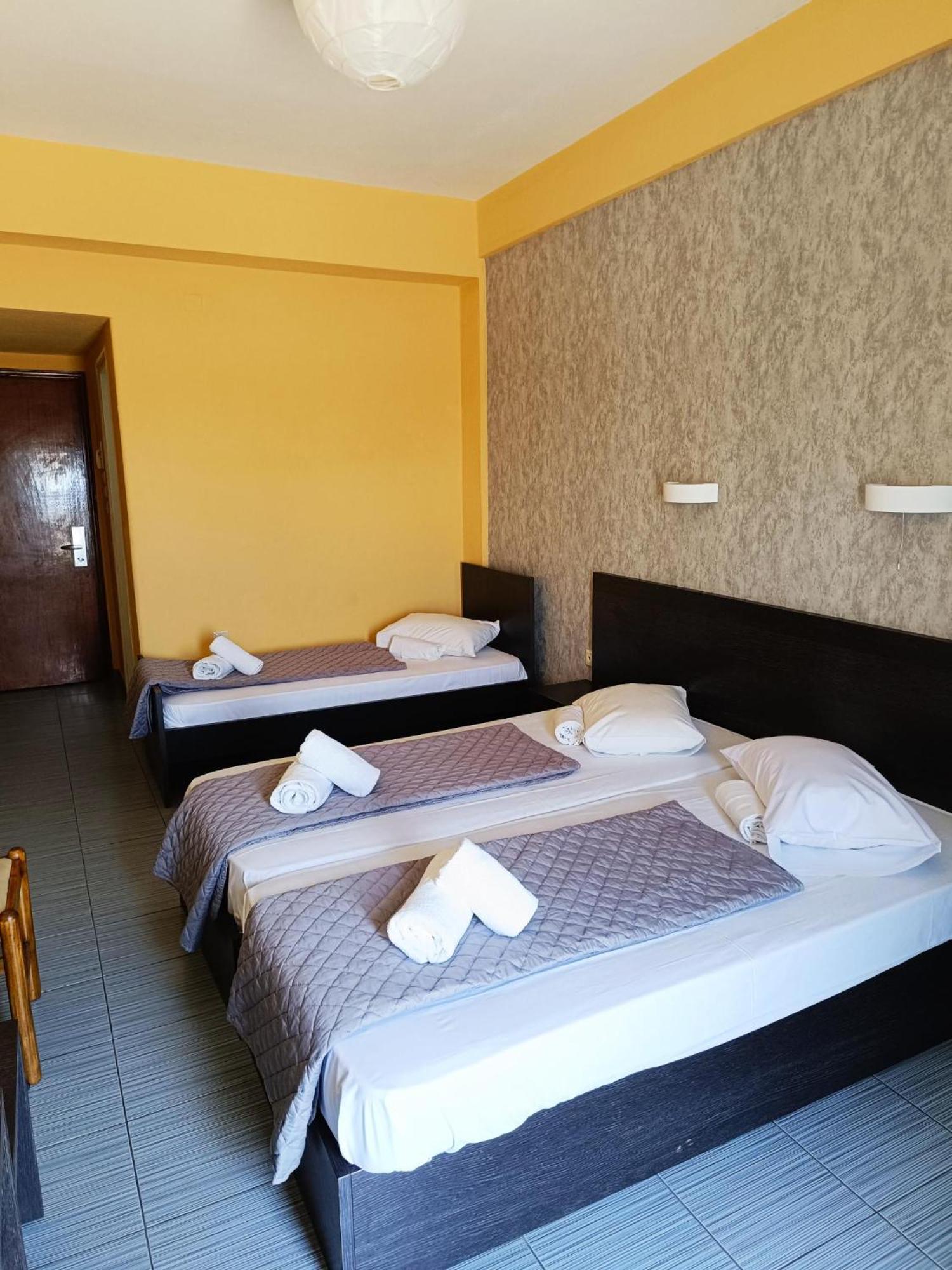 Vosporos Hotel Komotini Esterno foto